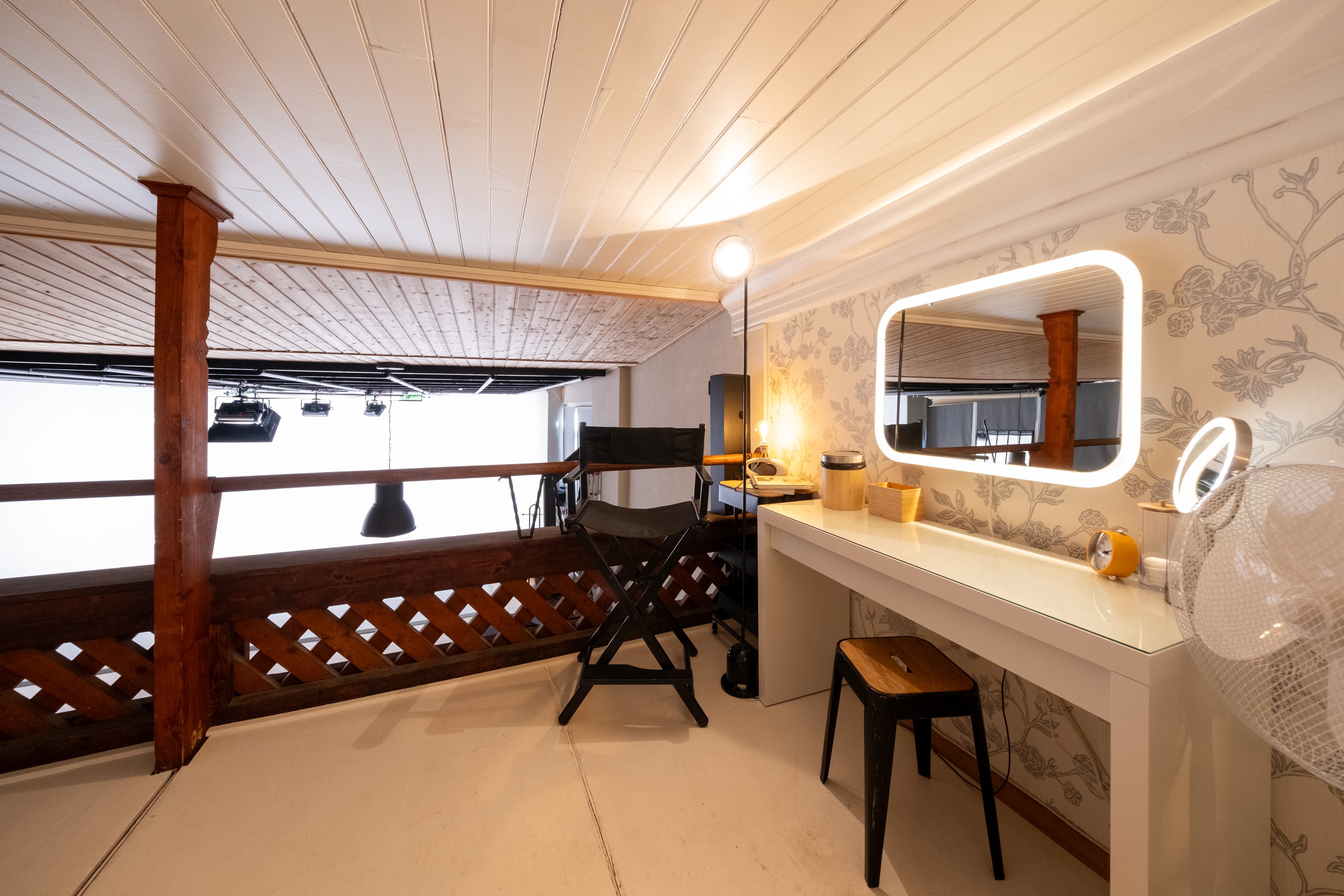 MEZZANINE — HAIR & MAKEUP